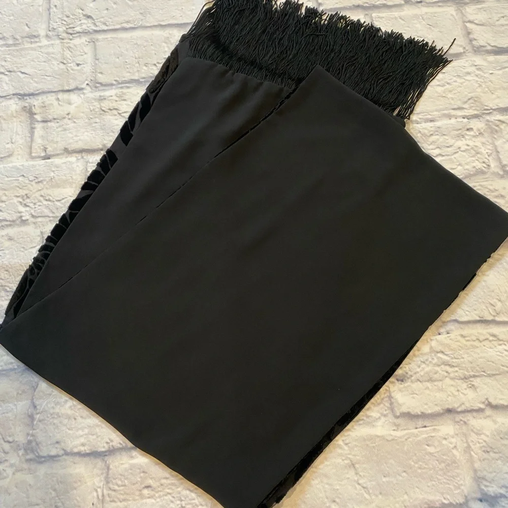 Unbranded Elegant Black Burnished Velvet Floral Scarf with Fringe Rayon & Silk